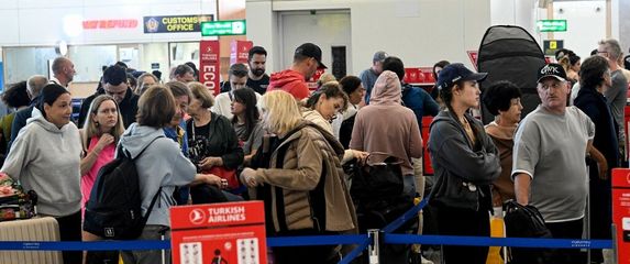 Gužve u zračnim lukama