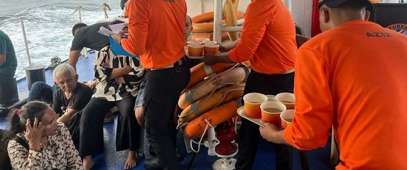 Napad podmornice na iranski brod