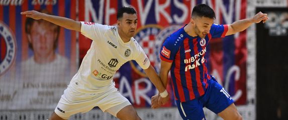 Franco Jelovčić protiv Crnice