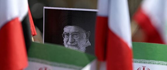 Pokojni ajatolah Ali Hamenei