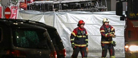 Šest poginulih i više ozlijeđenih u požaru autobusa u Švicarskoj - 5