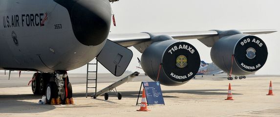 Zrakoplov KC-135, ilustracija