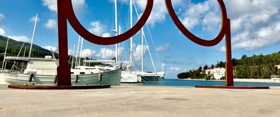 Skulptura naočala - 2