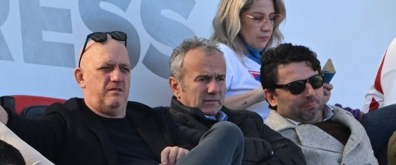 Dejan Savićević (u sredini)