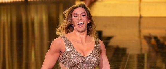 David Balint kao Tea Tairović