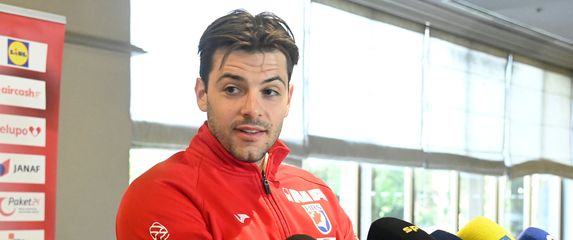 Filip Glavaš bez brkova