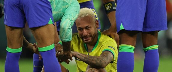 Neymar u suzama protiv Hrvatske