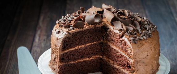 Čokoladna torta na tri kata