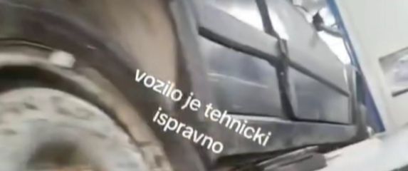 Golf 2 na dizalici automehaničarske radionice