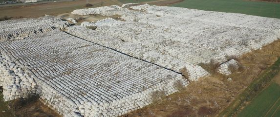 Bale smeća u Varaždinu