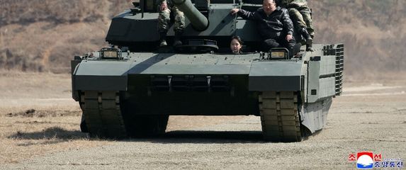 Kim Jong Un i njegova kći
