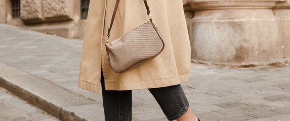 Mnoge žene žele obuću s umjerenom i udobnom potpeticom