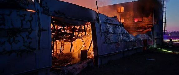 Požar u češkoj tvornici