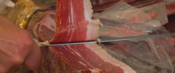 Sajam pršuta u Sinju