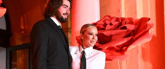 Maja Šuput, Šime Elez