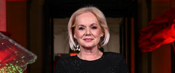 Ksenija Pajić u crnoj toaleti sa šljokicama na Večernjakovoj ruži 2026. - 2