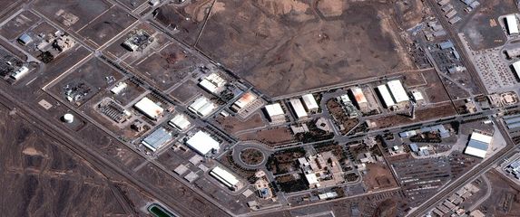 Satelitska snimka nuklearnog postrojenja Natanz u središnjem Iranu