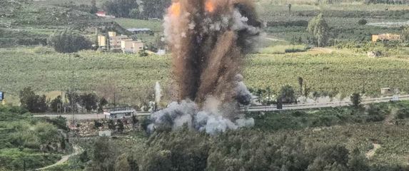 Uništen most u Libanonu