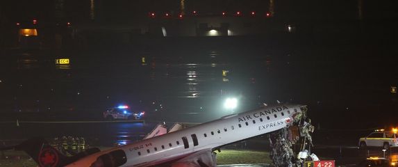 Avionska nesreća na aerodromu LaGuardia u New Yorku
