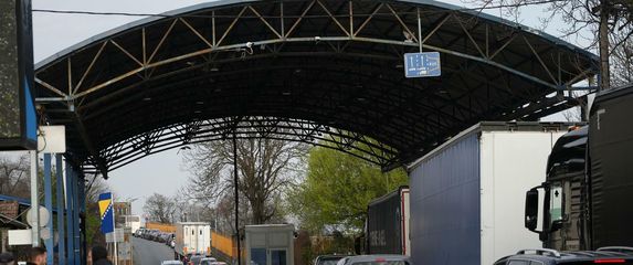 Granični prijelaz Gradiška