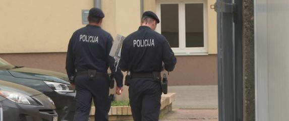 Policija