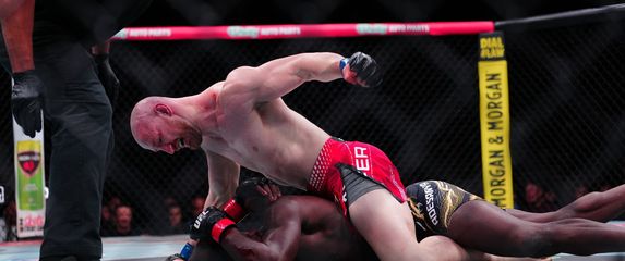 Joe Pyfer i Israel Adesanya