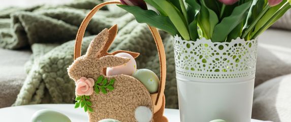 Slatka uskrsna košara lijep je dekorativni element u domu
