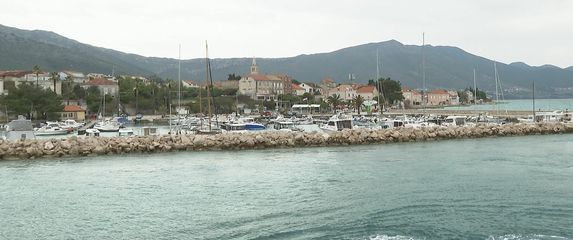 Smeće na Pelješcu - 1