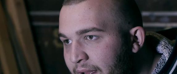 Kratki film mladog i talentiranog redatelja iz Travnika pokazuje situaciju očajnog mladića!