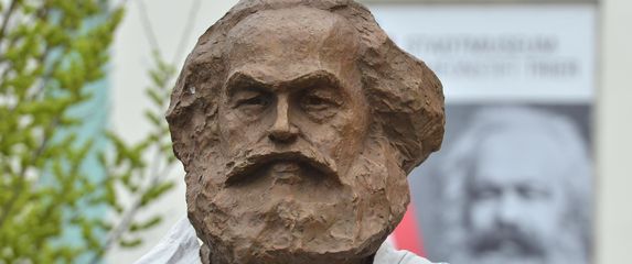 Spomenik Karlu Marxu (Foto: AFP)