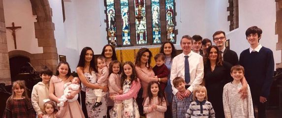 Najveća britanska obitelj se opet povećava, Radfordi čekaju svoje 21. dijete (Foto: Facebook/The Radford family)