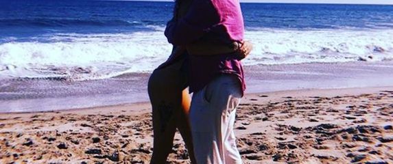 Johnny Galecki i njegova djevojka (Foto: Instagram)