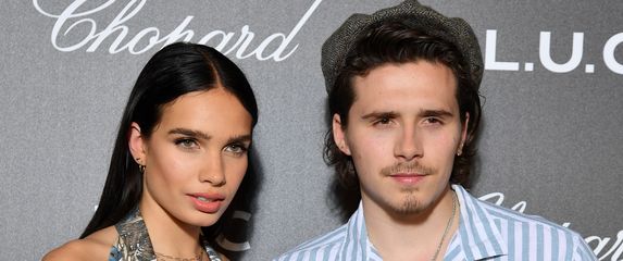 Brooklyn Beckham i Hana Cross (Foto: Getty)