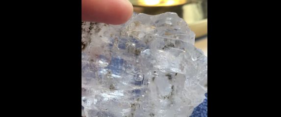 Kristal star 830 milijuna godina