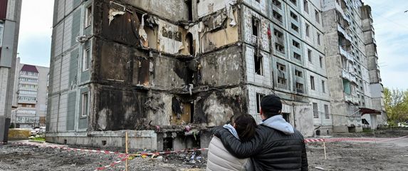 Stambena zgrada u Umanu u kojoj je 23 ljudi poginulo nakon što ju je pogodio ruski projektil