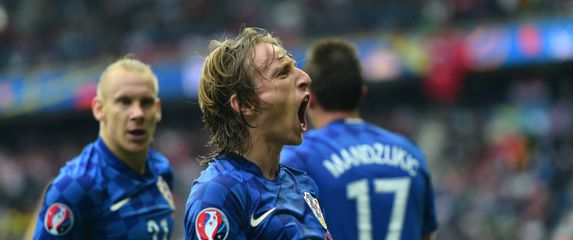 Luka Modrić slavi gol protiv Turske na Euru 2016.