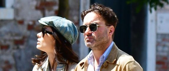 Johnny Galecki i supruga Morgan - 1
