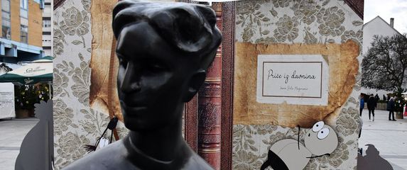 Bista hrvatske spisateljice Ivane Brlić-Mažuranić na Korzu u Slavonskom Brodu