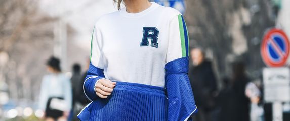 Majice s raznim natipisima i uzorcima podižu kombinacije na višu razinu