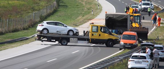Nesreća na autocesti, ilustracija