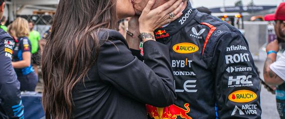 Max Verstappen i Kelly Piquet - 1
