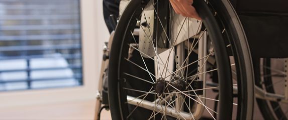 Osoba u kolicima, ilustracija