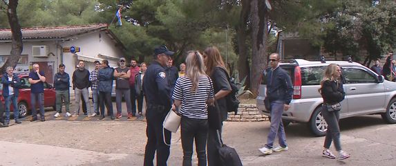 Zapečaćen kamp Jazina u Tisnom - 1