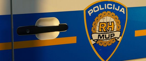 Ilustracija; policija