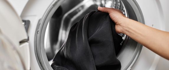 Zašto tamna odjeća miriše slabije?