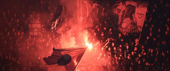 Navijači na susretu Dinama i Slavena, stadion Maksimir