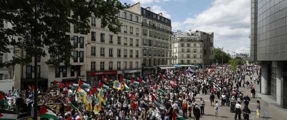 Prosvjed protiv jačanja islamofobije u Parizu