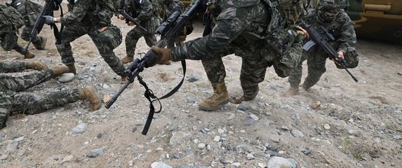 Iskrcavanje marinaca, arhiva