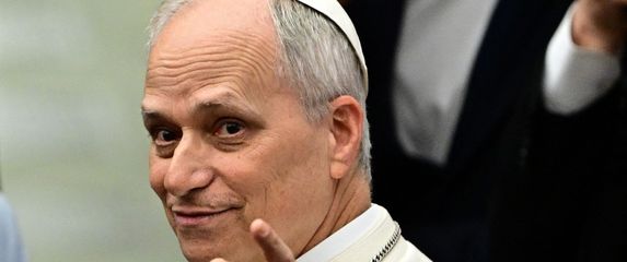 Papa Lav XIV.