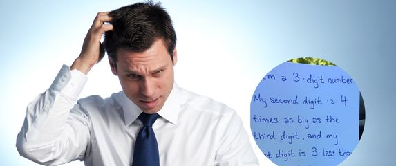 Muškarac koji se češka po glavi ispred računala i matematička mozgalica